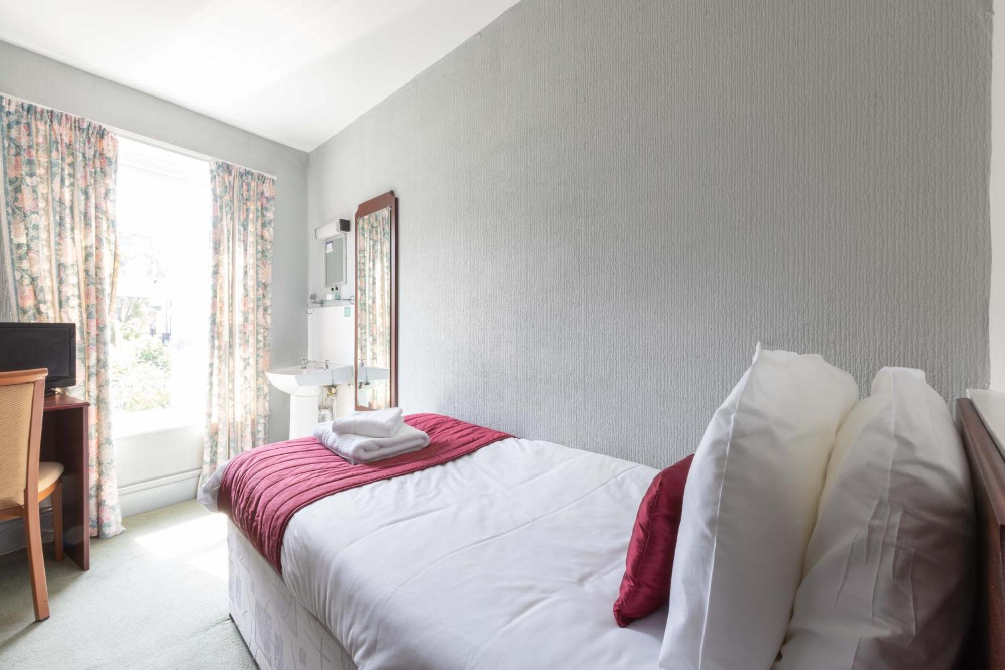 Dilkhusa Grand Hotel By Compass Hospitality Ilfracombe Pokój zdjęcie